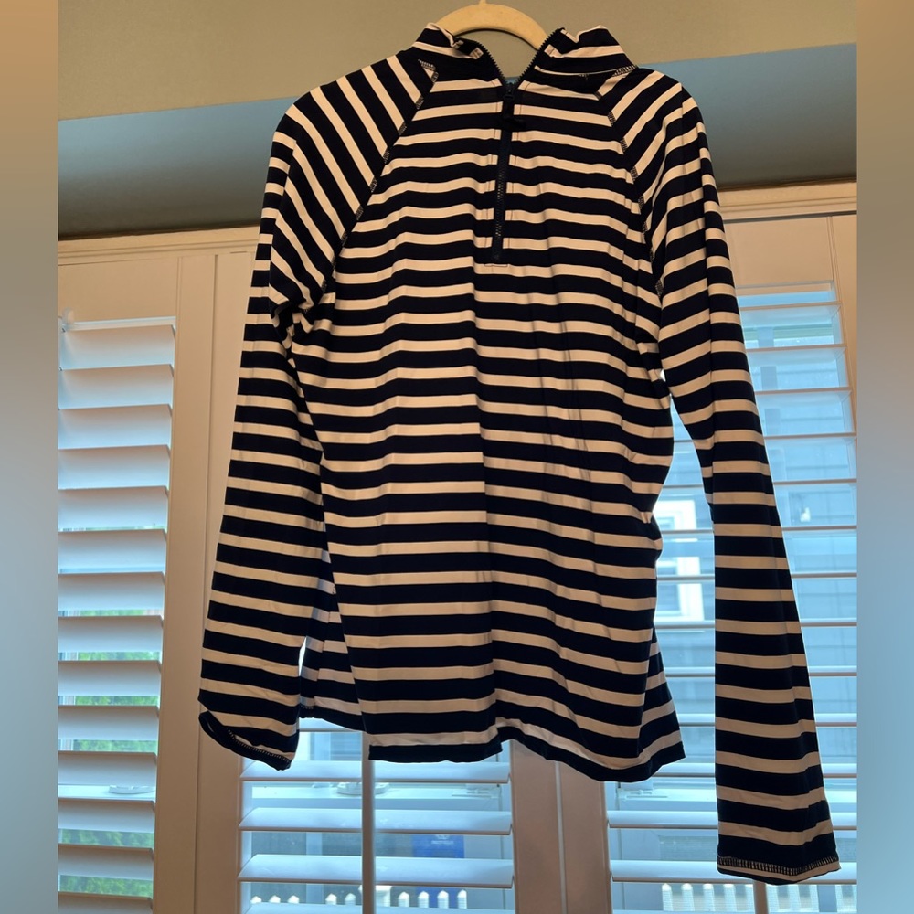 COPY - Garnet Hill long sleeve rash guard / swim cover up navy/white stripe XL